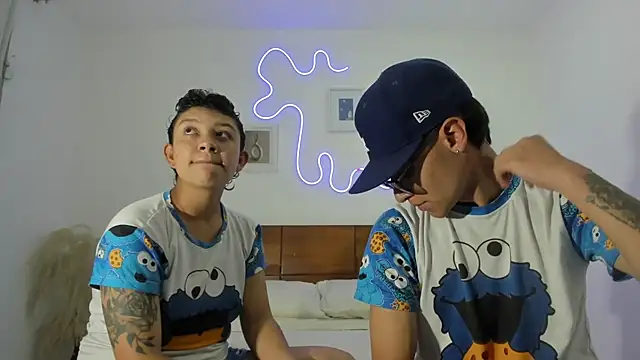 hardcoreheat_ind live XXX chat