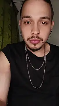 Chat +18 de Bry__ ao vivo