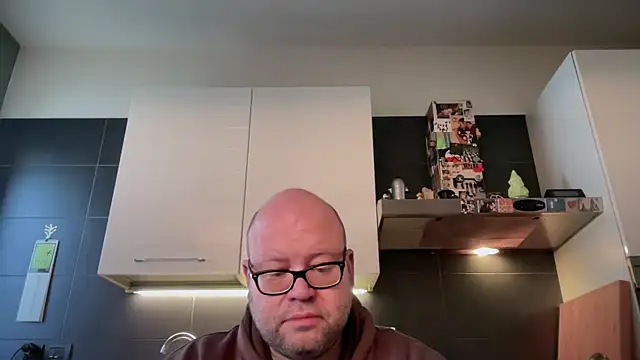 Chat +18 de theitalianbear ao vivo