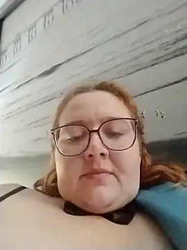 XEmoxkittyx élő XXX-chatje