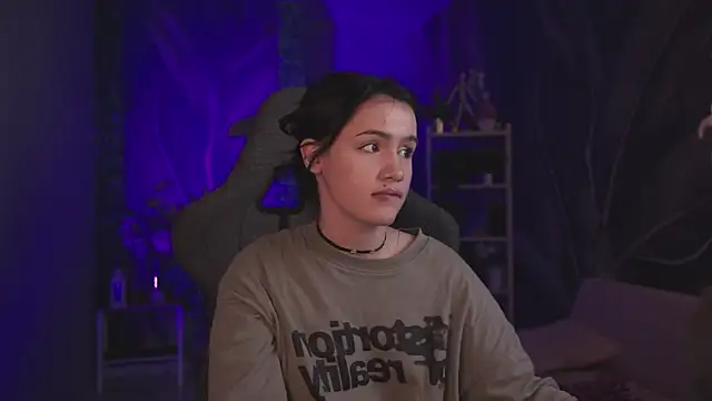 MonicaFarmer's Live XXX Chat