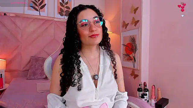 DemiJones_: онлайн-секс-чат