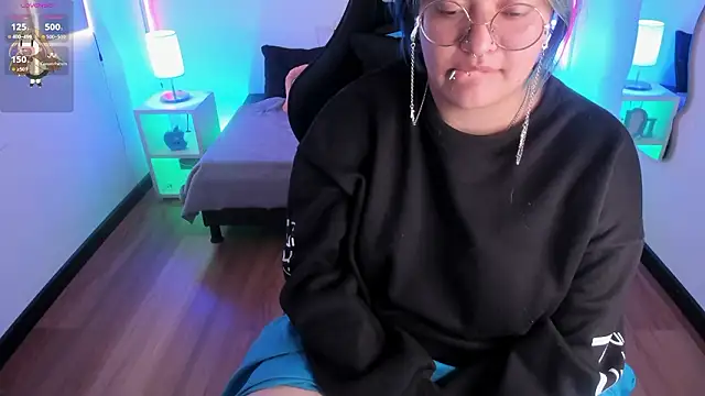 lucky-leah Live XXX-chat