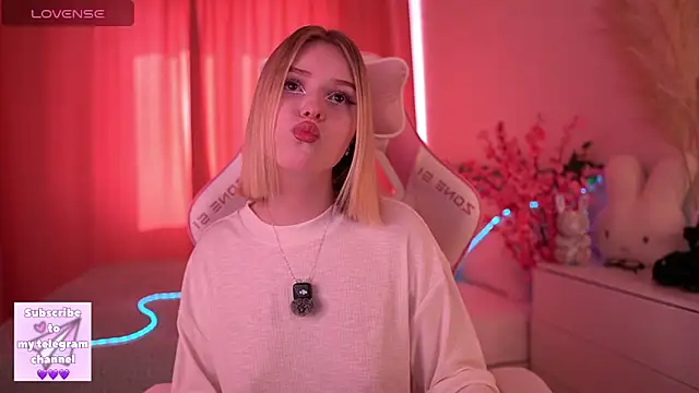 Dragonwind Adlı Modelin Web Kamerası Şovu