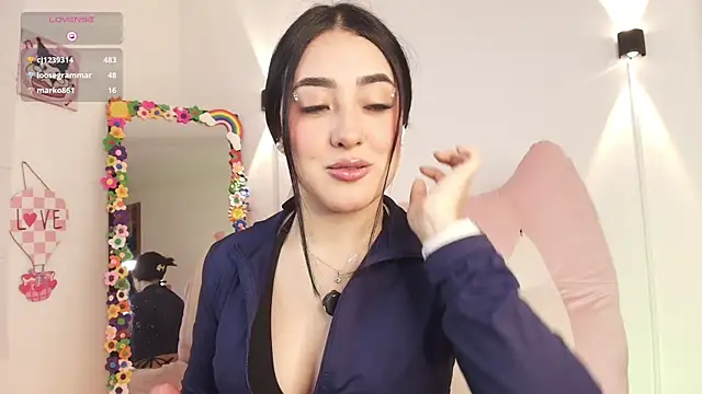 Chat +18 de justonecute ao vivo