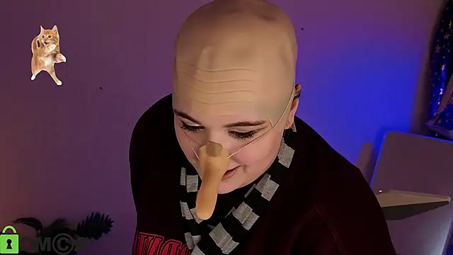 Mia_R0ss: онлайн-секс-чат