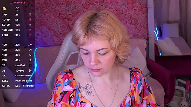 Show modela AmaraNights na web-kameri