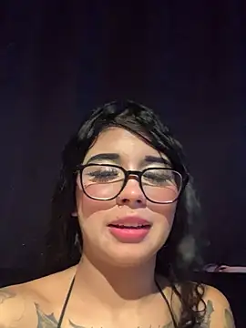 Dannii- – Live XXX-chat