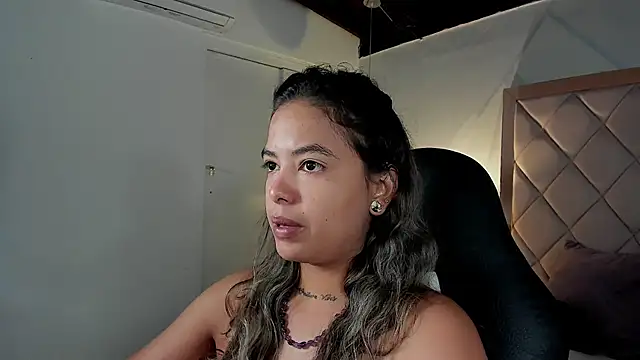 Chat XXX en directo de dulce_lyraa1