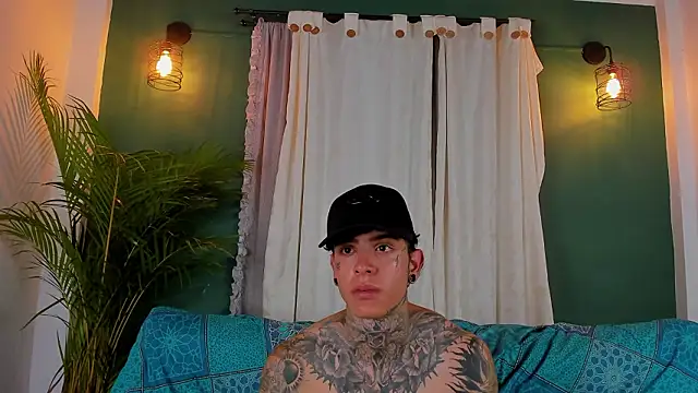 Aron_ford Live XXX-chat