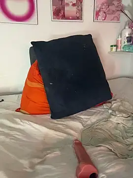 Chat XXX ao vivo de halana_squirts