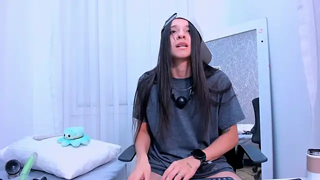 Chat +18 de ViictoriiaSaenz ao vivo