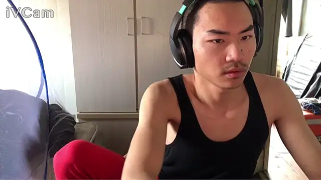 Pertunjukan Kamera Web dyjdddttj