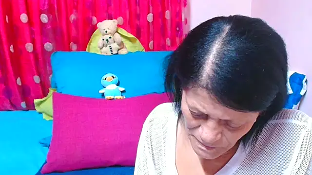 Chatroom XXX en direct de SLUTTYROXY