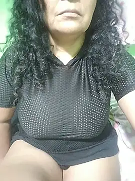 Amarantha25's Live XXX Chat