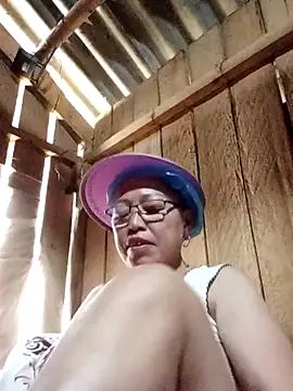 Chat XXX Live Agnes-baby