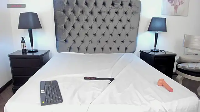 Czat XXX na żywo – Kiri_Black_