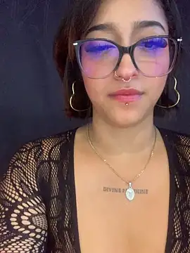 دردشة LilithMonette الجنسية المباشرة