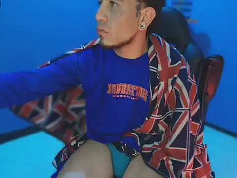 Thonixxx_mr Show in webcam