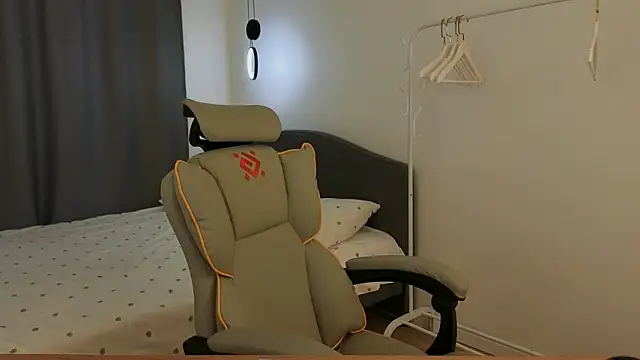 Онлайн чат XXX yourrdanceteacher