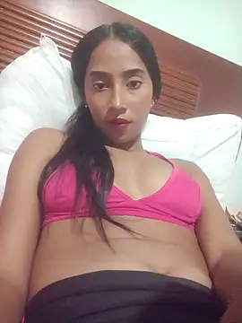 Show modela Hellenbrowm na web-kameri