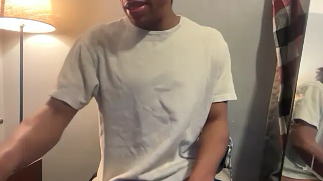 XXX chat uživo modela benpav