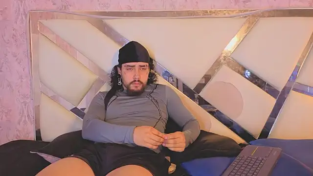 دردشة Benny_and_Mark الجنسية المباشرة