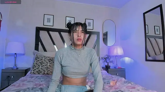 دردشة Violettaa_Stone الجنسية المباشرة