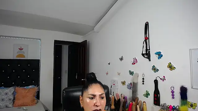 mature_bigboobs10n Live XXX chat