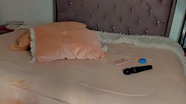 Valen_Brown Adlı Modelin Canlı XXX Sohbeti