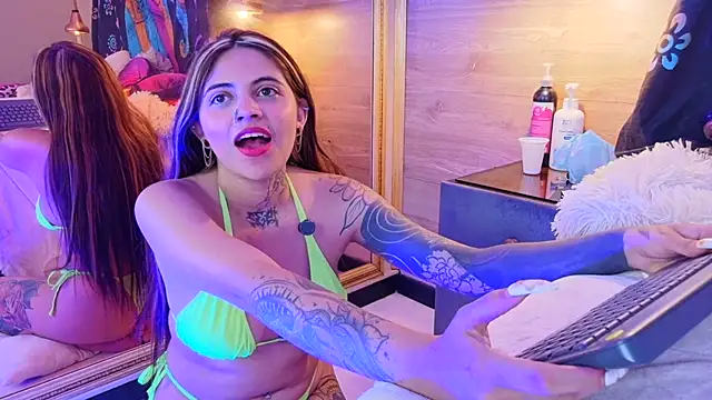 Cori_Paige Live XXX-chat