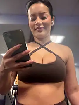 Risky_Workouts live XXX chat