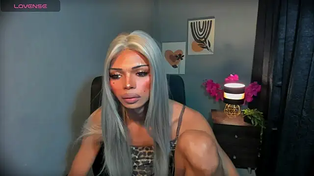 xEllaineCumsLotx Pertunjukan Webcam