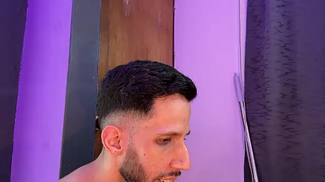 Karim_mansur লাইভ XXX চ্যাট