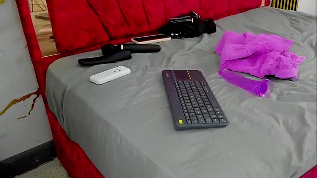 Pokazy przed kamerką – Tiana_hots