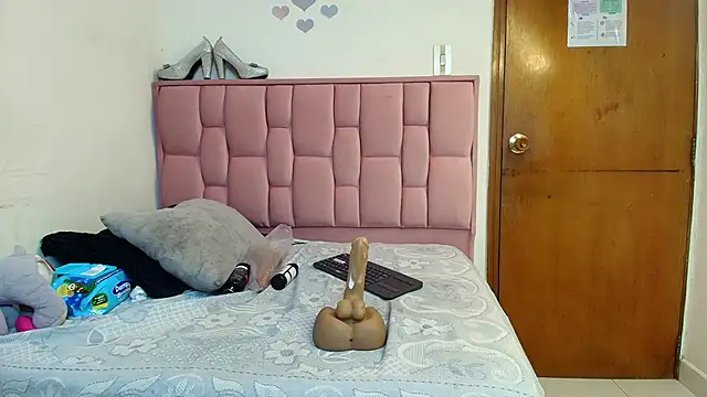 victoria_aphril's Live XXX Chat