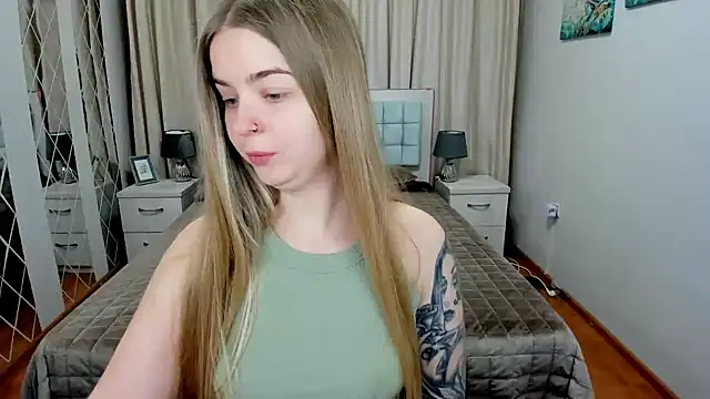 SirenaDoll Live XXX-Chat