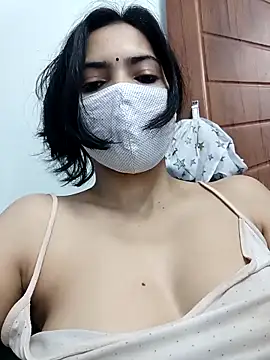 PUNAM456 Adlı Modelin Canlı XXX Sohbeti