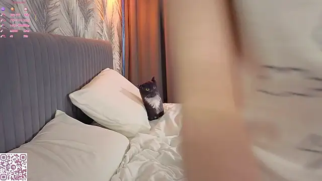 Онлайн чат XXX ElvinaRose