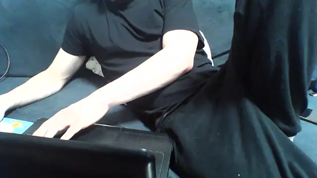 KaelNox: онлайн-секс-чат