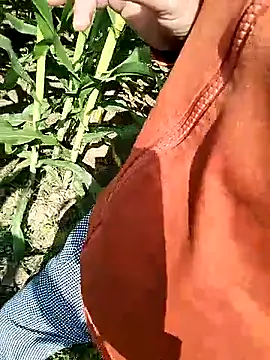 Chat XXX en directo de Zu_naa