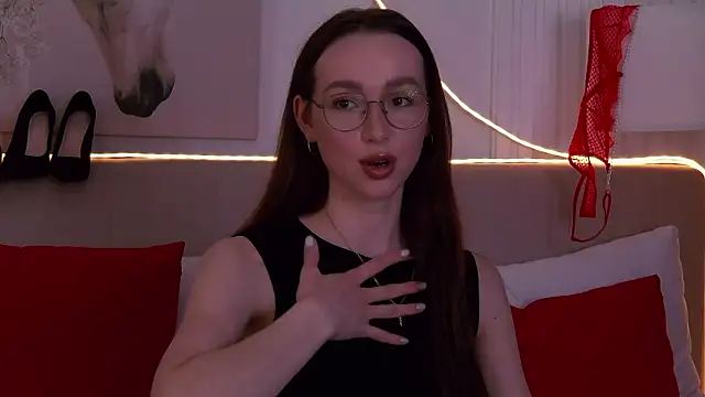 Emily_Simon Live XXX Chat