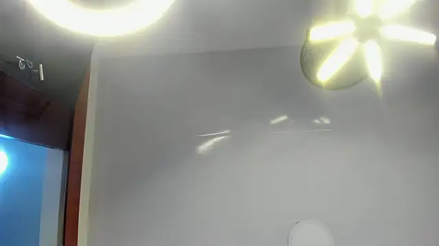 Chat XXX ao vivo de LittleeJaz