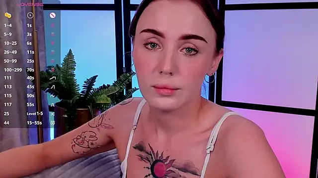 Chat +18 de LianaFord ao vivo