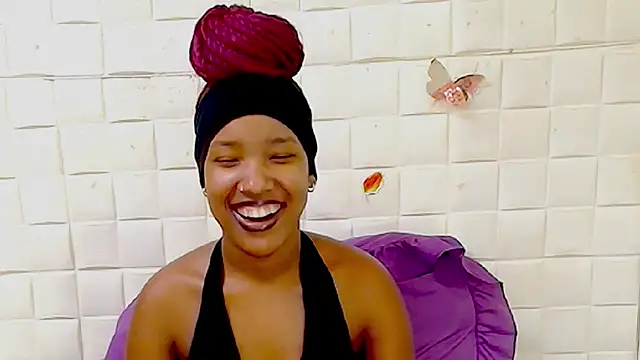 EroticSexyPrada élő XXX-chatje