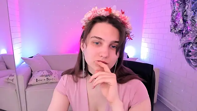 TessaMill: онлайн-сек с-чат