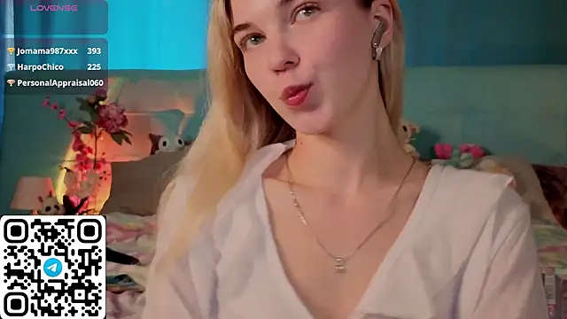 Chat +18 de Aurora_Bennet ao vivo