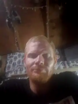 ed31devall Show in webcam