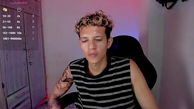 tylernova – webcam-show