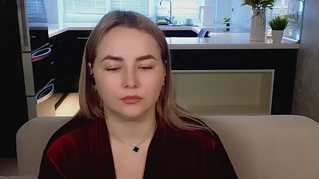 Chat +18 de Mira_Mermayd ao vivo